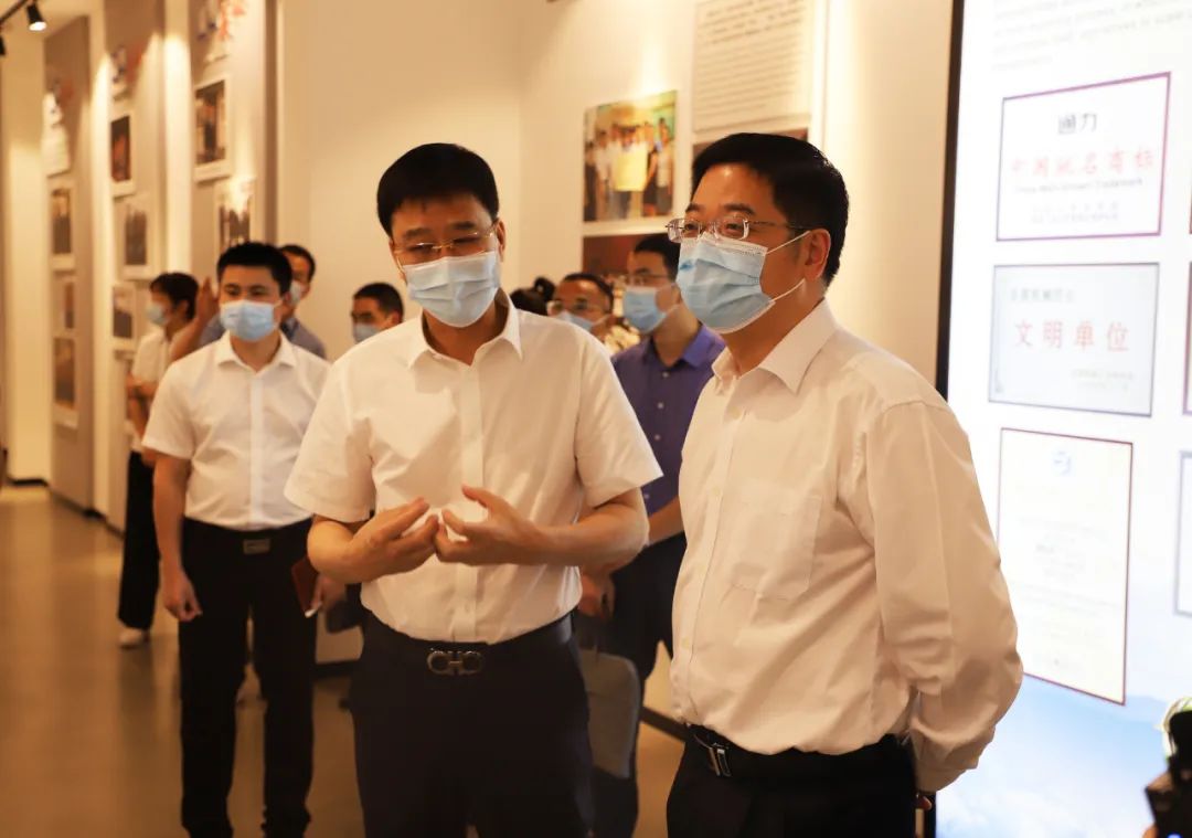 溫州市委常委、市紀(jì)委書記、市監(jiān)委主任張建明蒞臨通力科技調(diào)研